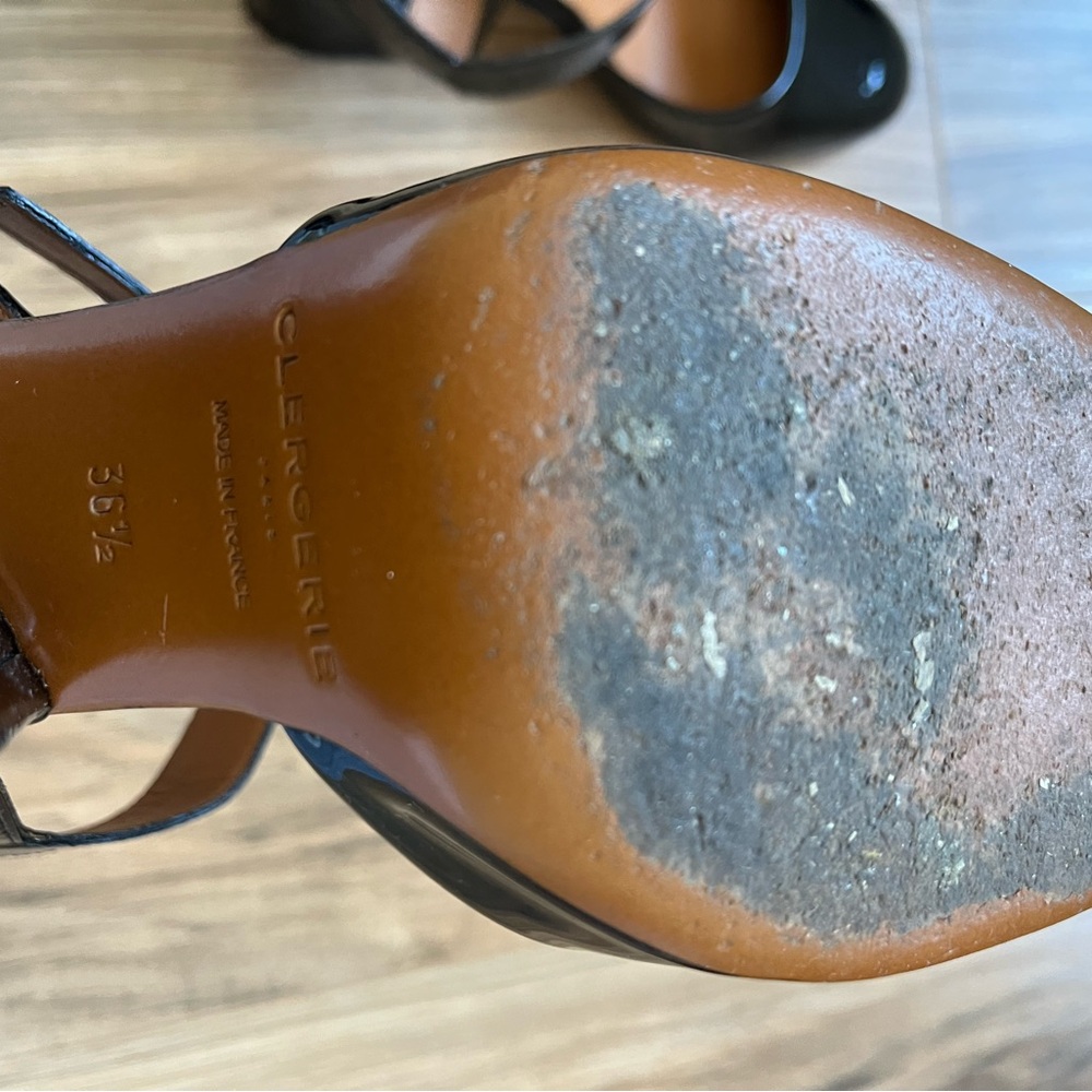 Robert Clergerie Black Patent Leather Heels - Picture 7 of 9